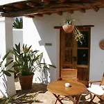 Rural & Curreu Casa rural Santa Eulalia del Río