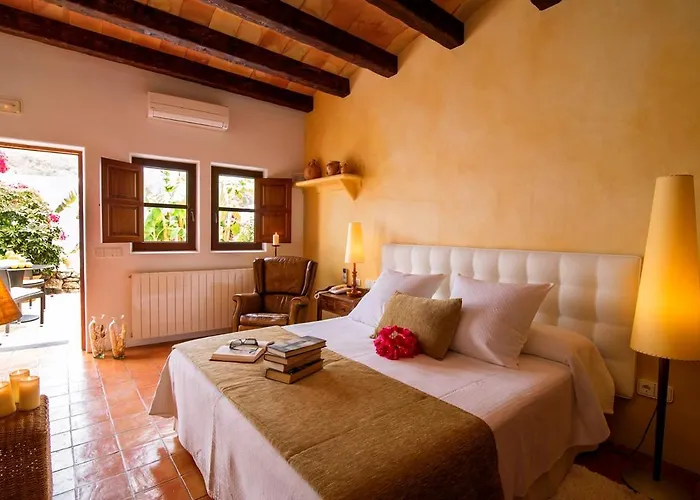 Rural & Curreu בית כפרי *